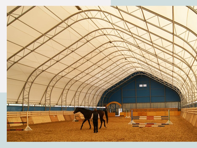 Строительство конных манежей в Куйбышеве