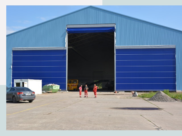 Ангарные ворота в Куйбышев от СтальСтрой-Кбш по цене 622 руб.